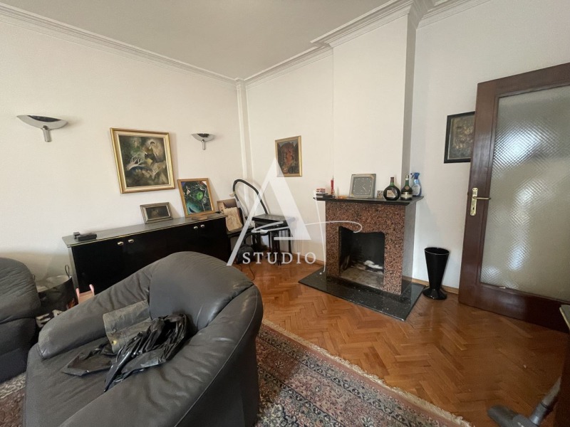 Продава 3-СТАЕН, град София, Център • 555000 € / 1085485.65 лв. • 38150583 1 — Holmes.bg Продава 3-СТАЕН, град София, Център • 555000 € / 1085485.65 лв. • 38150583 1