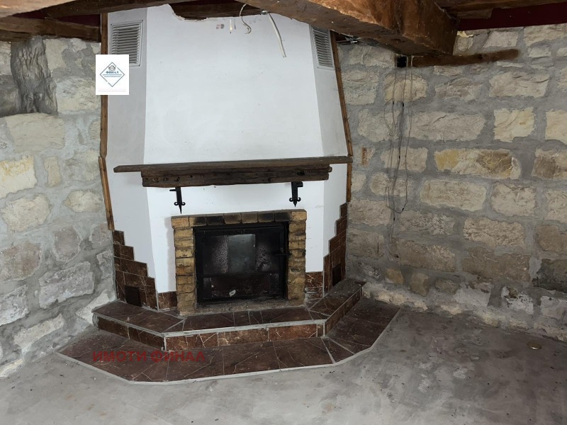 Продава КЪЩА, област Шумен, с. Избул • 39000 € • 86190772 1 — Holmes.bg Продава КЪЩА, област Шумен, с. Избул • 39000 € • 86190772 1