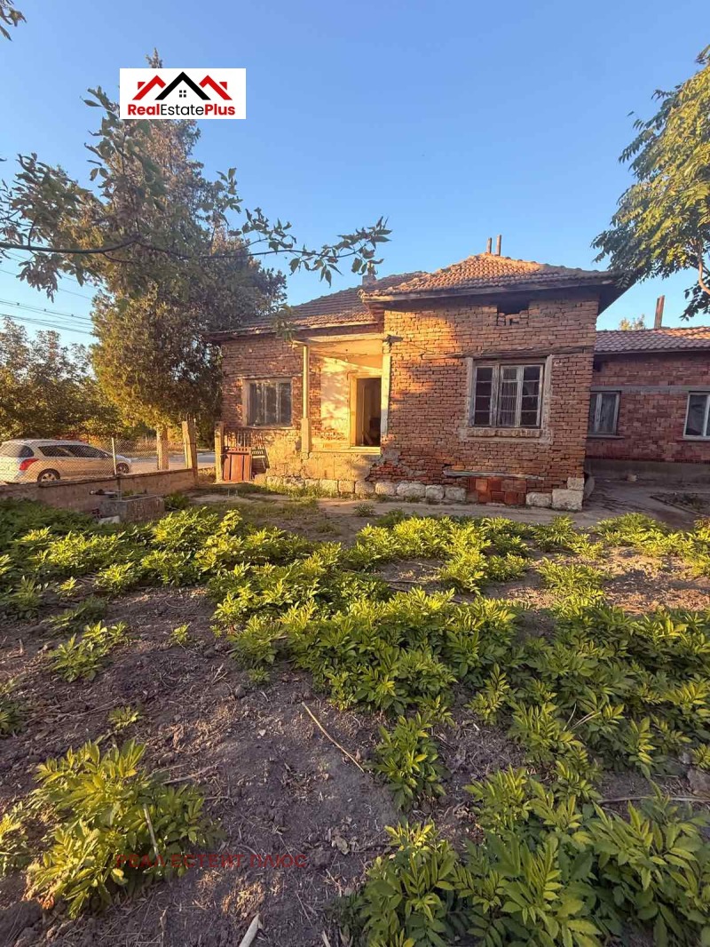 Продава КЪЩА, област Плевен, с. Шияково • 15000 € • 32310999 1 — Holmes.bg Продава КЪЩА, област Плевен, с. Шияково • 15000 € • 32310999 1