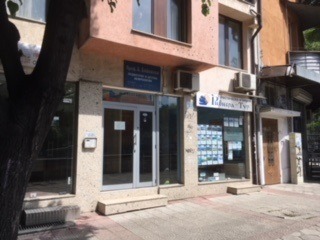 Продава  Магазин град Пловдив , Център , ул.Гладстон, 63 кв.м | 30647245