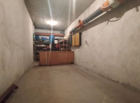 Продава Гараж, Паркомясто, град Русе
