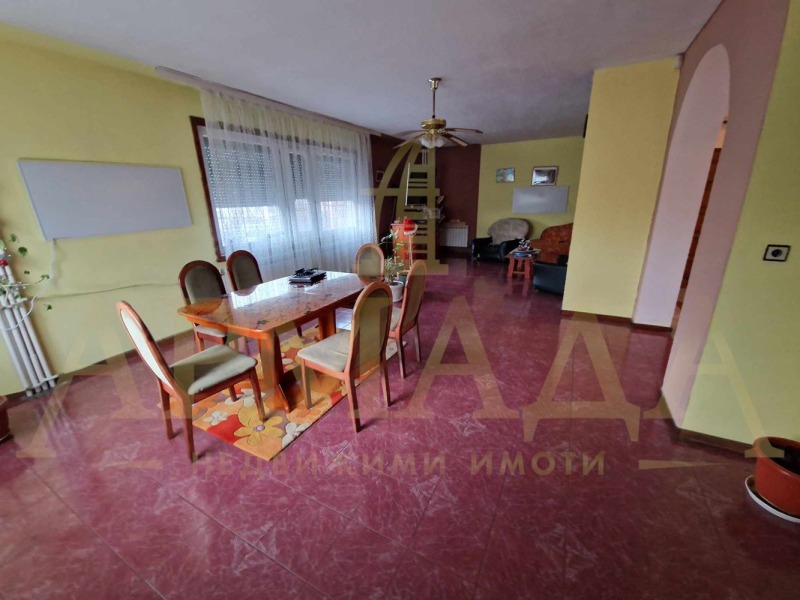 Продава  Етаж от къща, област Пловдив, с. Ягодово •  154 400 EUR • ID 59240784 — holmes.bg - [1] 