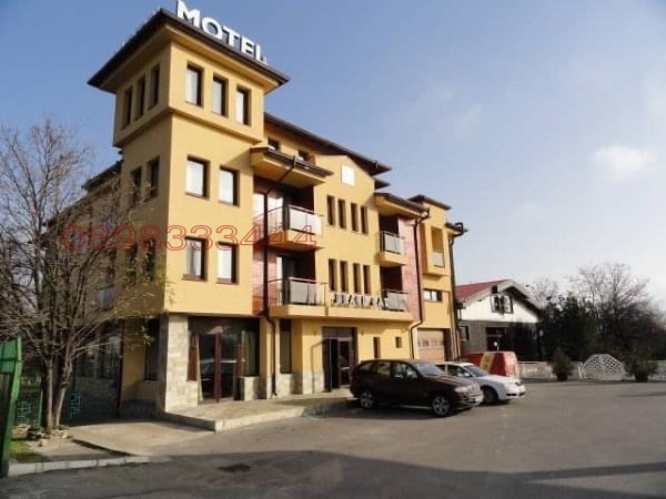 Продава  Хотел, град София, в.з.Врана - Лозен • 10 500 000 EUR • ID 72381600 — holmes.bg - [1] 