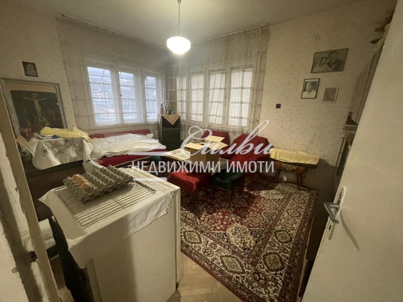 Продава  Етаж от къща град Шумен , Томбул джамия , 90 кв.м | 30172748