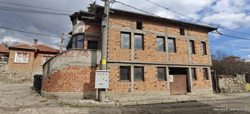 Продава КЪЩА, област Пловдив, гр. Калофер • 114000 € / 222964.62 лв. • 98727232 1 — Holmes.bg Продава КЪЩА, област Пловдив, гр. Калофер • 114000 € / 222964.62 лв. • 98727232 1