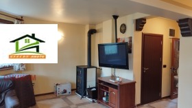 Продава ВИЛА | Imot.bg — малка снимка 8