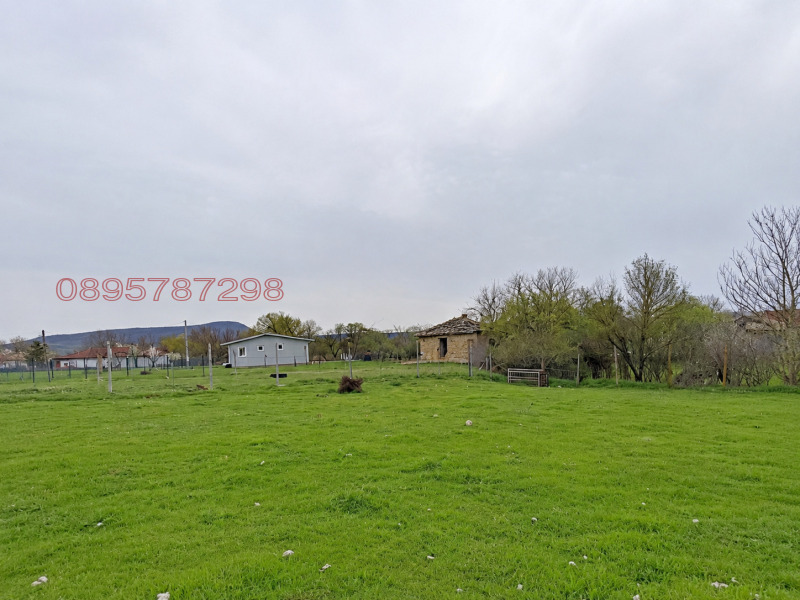 Продава ПАРЦЕЛ, област Шумен, с. Зайчино ореше • 13000 € • 80183002 1 — Holmes.bg Продава ПАРЦЕЛ, област Шумен, с. Зайчино ореше • 13000 € • 80183002 1