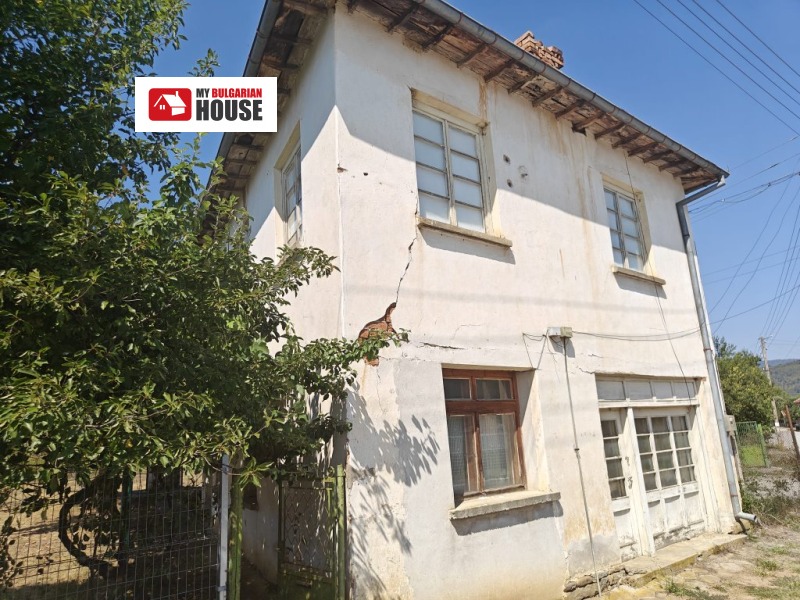 Продава КЪЩА, област София, с. Видраре • 45000 € / 88012.35 лв. • 70611474 1 — Holmes.bg Продава КЪЩА, област София, с. Видраре • 45000 € / 88012.35 лв. • 70611474 1