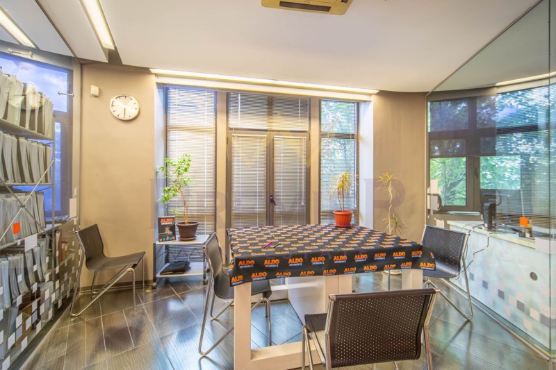 Продава ЕТАЖ ОТ КЪЩА, град Варна, Гръцка махала • 456000 € • 95501130 1 — Holmes.bg Продава ЕТАЖ ОТ КЪЩА, град Варна, Гръцка махала • 456000 € • 95501130 1