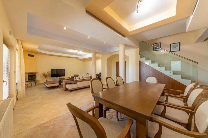 Продава КЪЩА, област Варна, с. Болярци • 349000 € • 16468731 1 — Holmes.bg Продава КЪЩА, област Варна, с. Болярци • 349000 € • 16468731 1