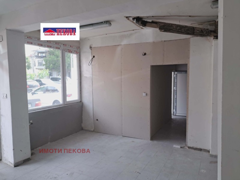 Продава МАГАЗИН, град Видин, Център • 70000 € / 136908.10 лв. • 13386396 1 — Holmes.bg Продава МАГАЗИН, град Видин, Център • 70000 € / 136908.10 лв. • 13386396 1