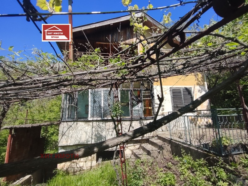 Продава ВИЛА, град Враца, Студентски град • 18000 € / 35204.94 лв. • 12817160 1 — Holmes.bg Продава ВИЛА, град Враца, Студентски град • 18000 € / 35204.94 лв. • 12817160 1