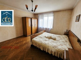 Продава Етаж от къща, гр. Горна Оряховица