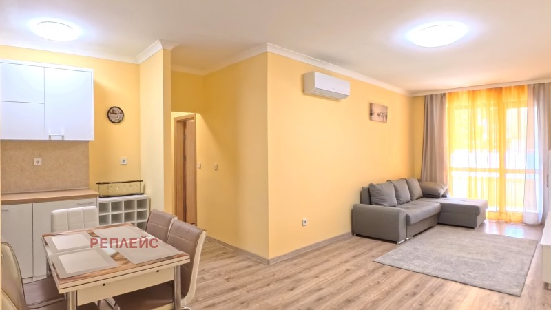 Продава 3-СТАЕН, град Варна, к.к. Св.Св. Константин и Елена • 299000 € / 584793.17 лв. • 86842425 1 — Holmes.bg Продава 3-СТАЕН, град Варна, к.к. Св.Св. Константин и Елена • 299000 € / 584793.17 лв. • 86842425 1