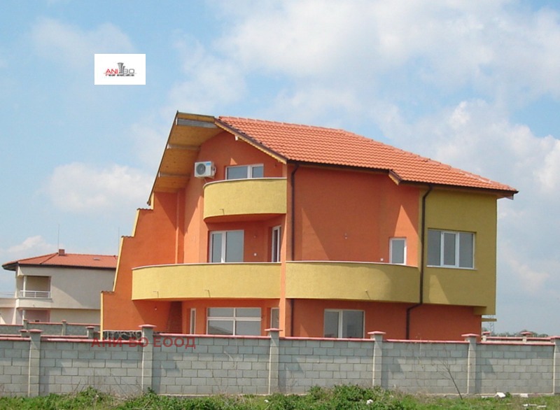 Продава  Къща, област Добрич, с. Топола •  129 900 EUR • ID 87216152 — holmes.bg - [1] 