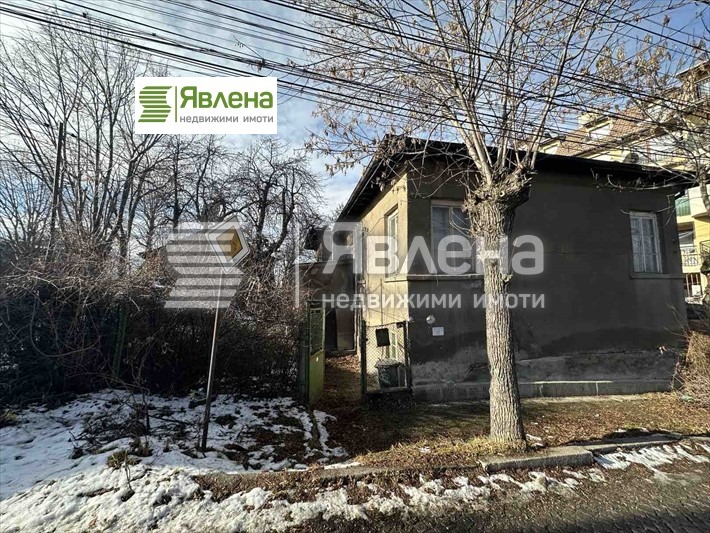Продава КЪЩА, град Перник, Център • 185000 € / 361828.55 лв. • 61339360 1 — Holmes.bg Продава КЪЩА, град Перник, Център • 185000 € / 361828.55 лв. • 61339360 1