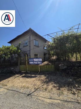 Продава Къща, с. Замфирово