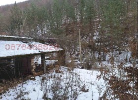 ПАРЦЕЛ, 895 m2 - Holmes.bg ПАРЦЕЛ, 895 m2