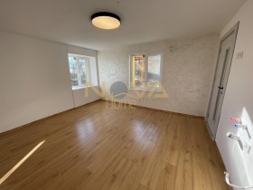 Обява Продава КЪЩА,град Варна, Виница