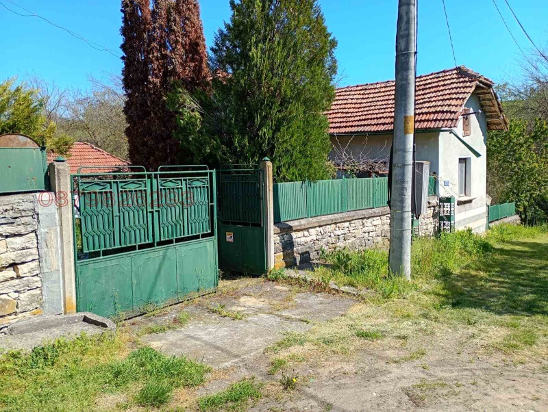 Продава КЪЩА, област Ловеч, с. Драгана • 33000 € • 28845785 1 — Holmes.bg Продава КЪЩА, област Ловеч, с. Драгана • 33000 € • 28845785 1