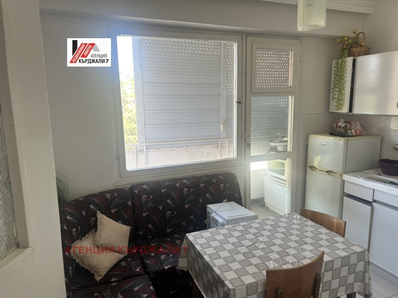 Продава МНОГОСТАЕН, град Кърджали, Възрожденци • 130000 € • 18099526 1 — Holmes.bg Продава МНОГОСТАЕН, град Кърджали, Възрожденци • 130000 € • 18099526 1