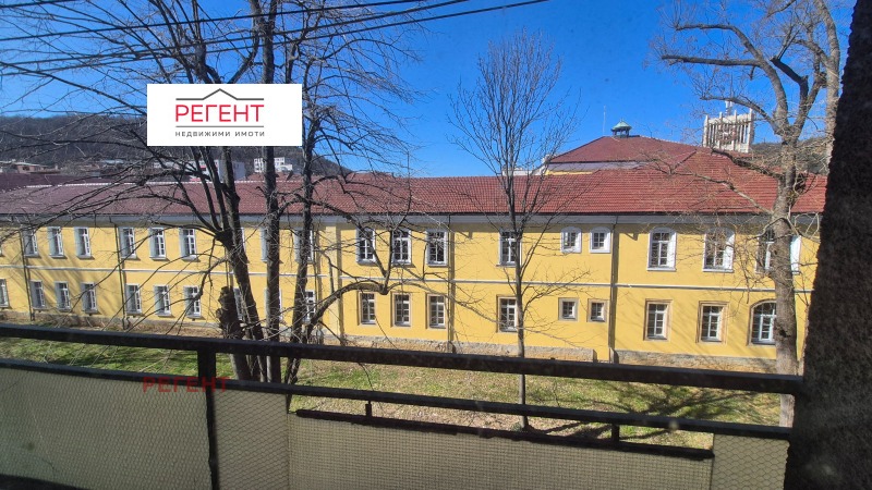 Продава 3-СТАЕН, град Габрово, Център • 72000 € • 57954040 1 — Holmes.bg Продава 3-СТАЕН, град Габрово, Център • 72000 € • 57954040 1