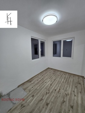 Обява Продава ЕТАЖ ОТ КЪЩА,град Варна, Галата>