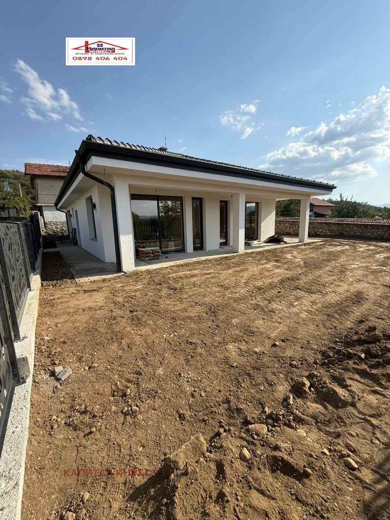 Продава КЪЩА, област Кюстендил, с. Пороминово • 200000 € • 21535780 1 — Holmes.bg Продава КЪЩА, област Кюстендил, с. Пороминово • 200000 € • 21535780 1
