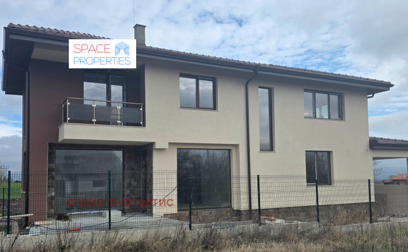 Продава КЪЩА, област София, с. Пролеша • 500000 € / 977915.00 лв. • 50730176 1 — Holmes.bg Продава КЪЩА, област София, с. Пролеша • 500000 € / 977915.00 лв. • 50730176 1