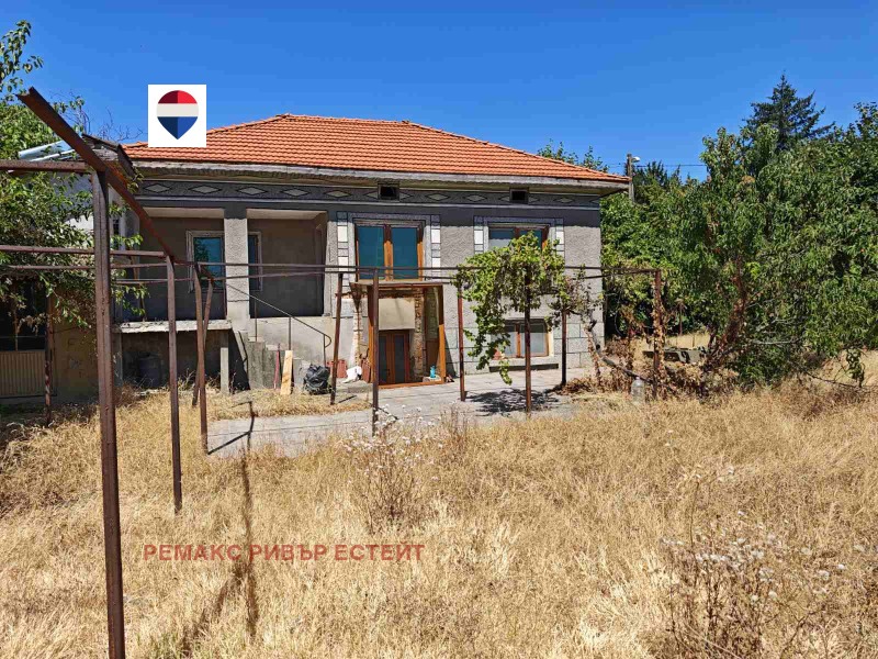 Продава КЪЩА, област Русе, гр. Борово • 51900 € • 95102758 1 — Holmes.bg Продава КЪЩА, област Русе, гр. Борово • 51900 € • 95102758 1