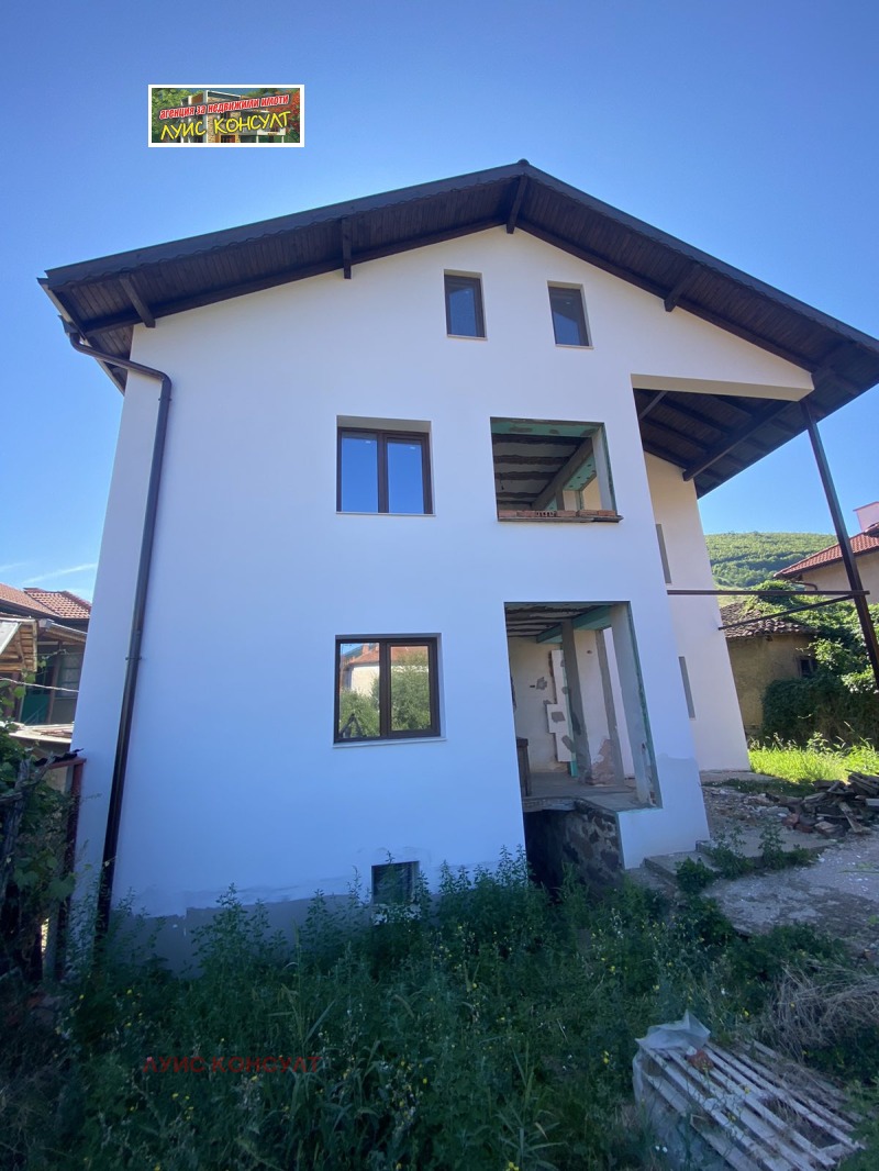 Продава КЪЩА, област Монтана, гр. Чипровци • 38000 € • 39369001 1 — Holmes.bg Продава КЪЩА, област Монтана, гр. Чипровци • 38000 € • 39369001 1