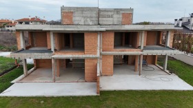 Обява Продава КЪЩА,град Бургас, Сарафово