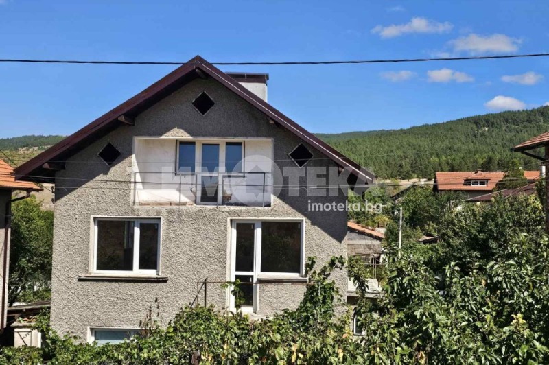 Продава КЪЩА, област Перник, гр. Радомир • 215000 € • 57402869 1 — Holmes.bg Продава КЪЩА, област Перник, гр. Радомир • 215000 € • 57402869 1