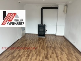 4-СТАЕН, 87 m2 - Holmes.bg 4-СТАЕН, 87 m2