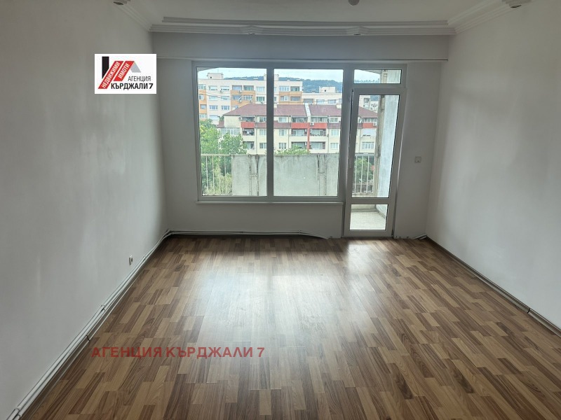 Продава 4-СТАЕН, град Кърджали, Възрожденци • 97000 € • 61902859 1 — Holmes.bg Продава 4-СТАЕН, град Кърджали, Възрожденци • 97000 € • 61902859 1