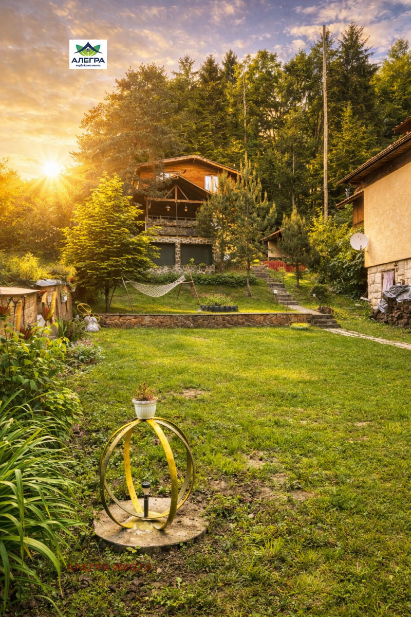 Продава КЪЩА, област Пазарджик, м-т Цигов чарк • 185000 € / 361828.55 лв. • 17083353 1 — Holmes.bg Продава КЪЩА, област Пазарджик, м-т Цигов чарк • 185000 € / 361828.55 лв. • 17083353 1