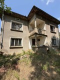 Продава КЪЩА, област Ловеч, с. Голяма Желязна • 35000 € / 68454.05 лв. • 38082548 2 — Holmes.bg Продава КЪЩА, област Ловеч, с. Голяма Желязна • 35000 € / 68454.05 лв. • 38082548 2