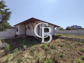 Обява Продава КЪЩА,град Варна, с. Звездица