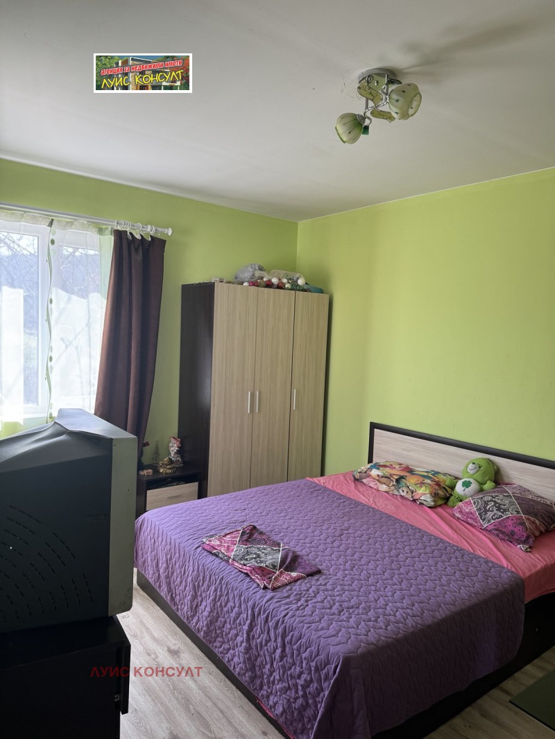 Продава КЪЩА, област Монтана, гр. Бойчиновци • 30000 € / 58674.90 лв. • 37326571 1 — Holmes.bg Продава КЪЩА, област Монтана, гр. Бойчиновци • 30000 € / 58674.90 лв. • 37326571 1