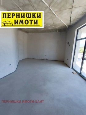 Продажба на многостайни апартаменти в град Перник - изображение 2 
