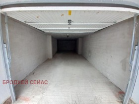 ГАРАЖ, ПАРКОМЯСТО, 42 m2 - Holmes.bg ГАРАЖ, ПАРКОМЯСТО, 42 m2