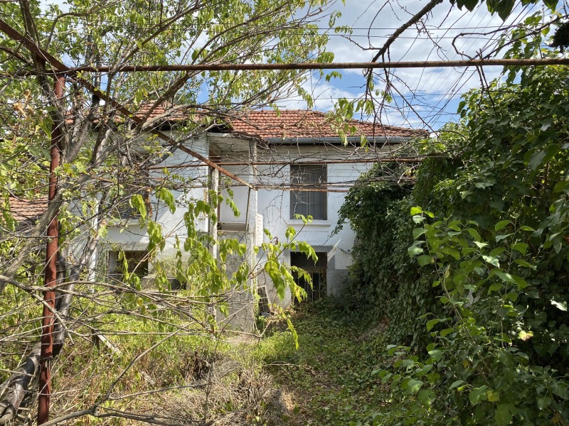 Продава  Къща, област Пловдив, с. Ведраре • 34 900 лв. • ID 92958002 — holmes.bg - [1] 