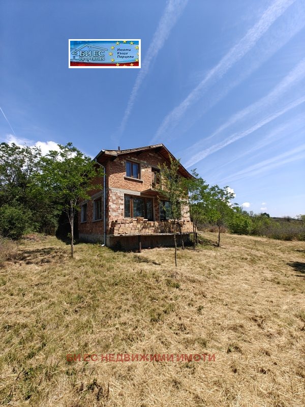 Продава Къща област Перник , с. Лобош , 90 кв.м | 28877058 — Imoti.com Продава Къща област Перник , с. Лобош , 90 кв.м | 28877058