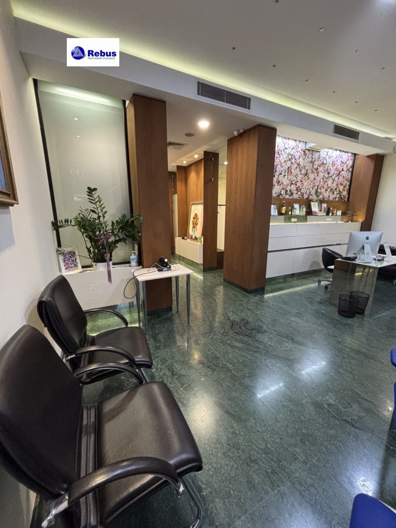 Продава МАГАЗИН, град София, Изток • 549000 € / 1073750.67 лв. • 15350199 1 — Holmes.bg Продава МАГАЗИН, град София, Изток • 549000 € / 1073750.67 лв. • 15350199 1