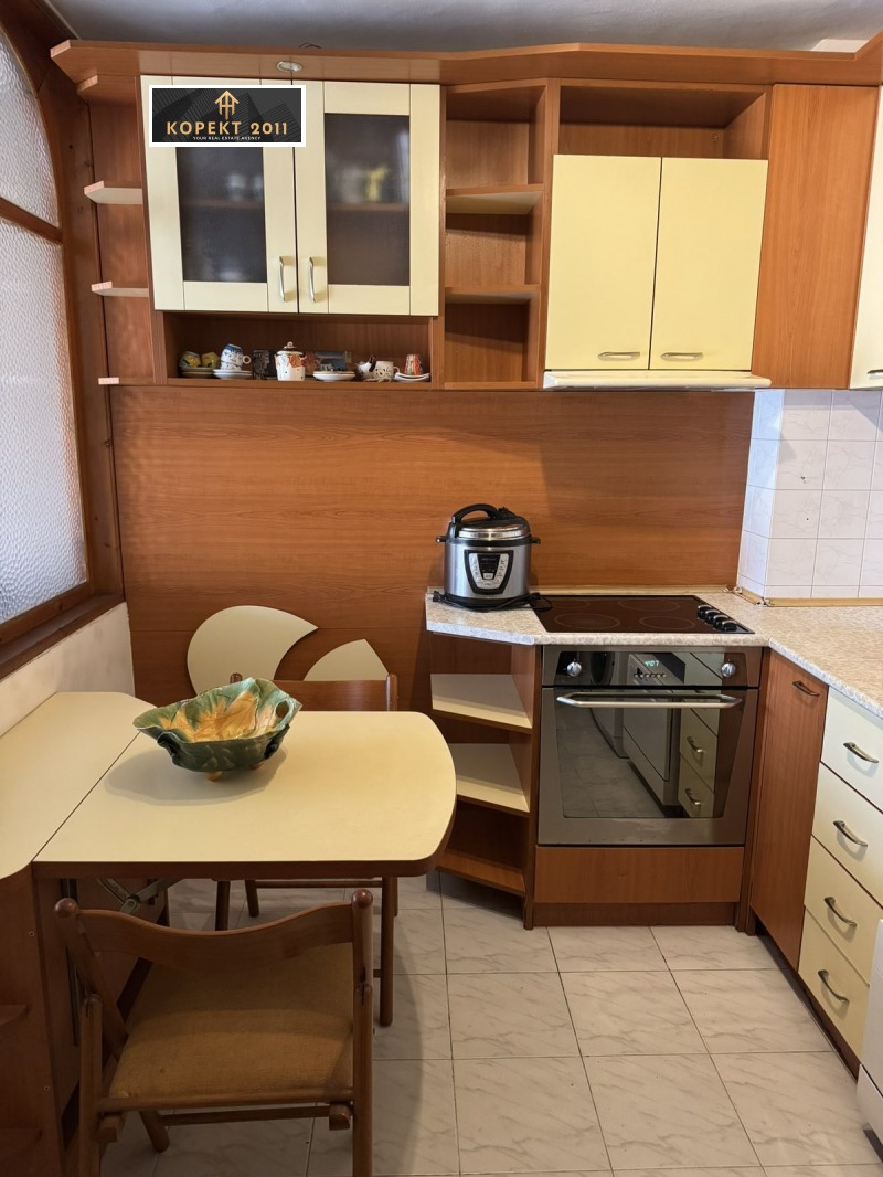 Продава 2-СТАЕН, град Русе, Широк център • 169000 € / 330535.27 лв. • 12771715 1 — Holmes.bg Продава 2-СТАЕН, град Русе, Широк център • 169000 € / 330535.27 лв. • 12771715 1