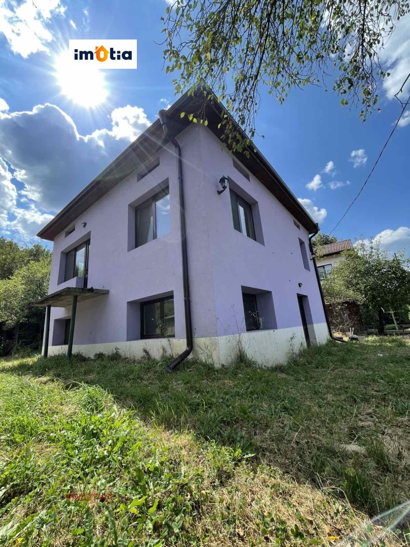 Продава КЪЩА, област Ловеч, гр. Априлци • 105000 € • 99805289 1 — Holmes.bg Продава КЪЩА, област Ловеч, гр. Априлци • 105000 € • 99805289 1