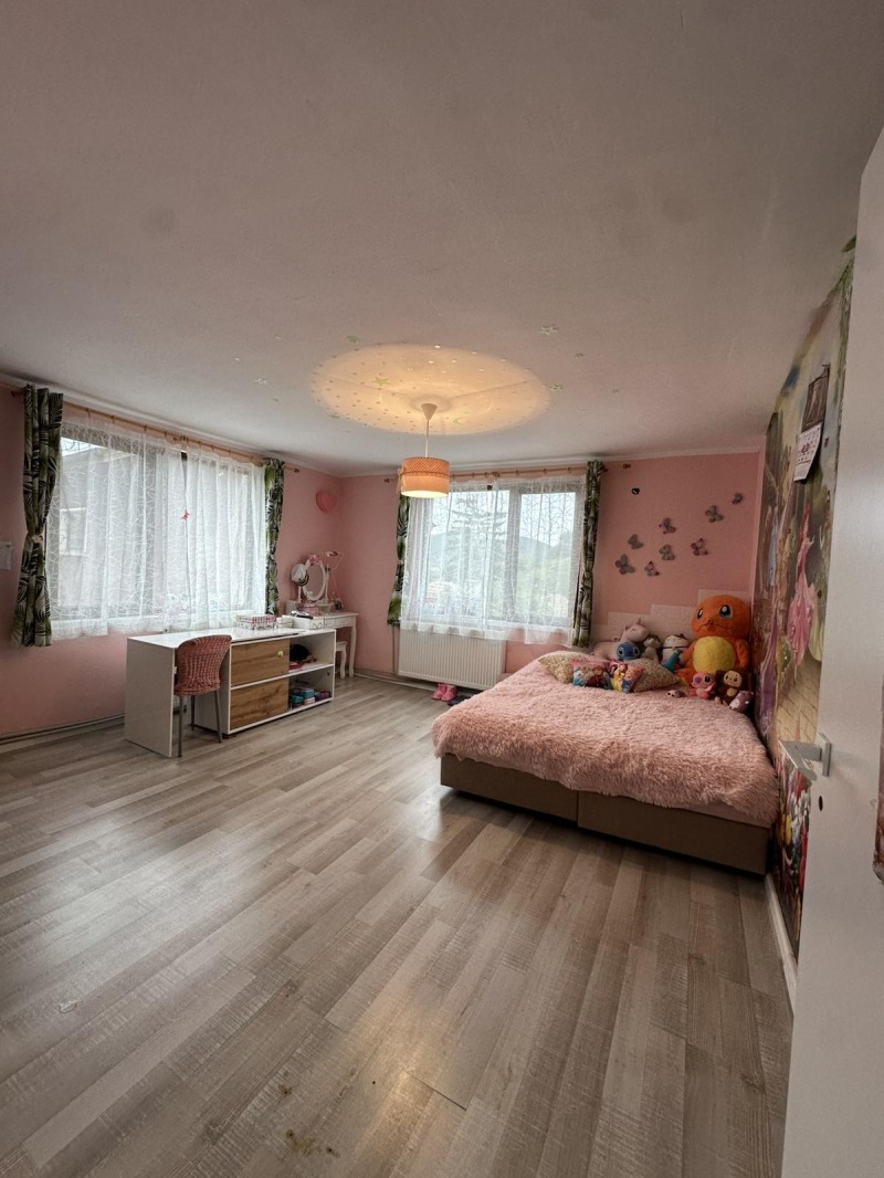 Продава КЪЩА, област София, с. Владо Тричков • 260000 € / 508515.80 лв. • 41292664 1 — Holmes.bg Продава КЪЩА, област София, с. Владо Тричков • 260000 € / 508515.80 лв. • 41292664 1