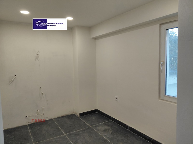 Продава 4-СТАЕН, град Варна, Цветен квартал • 145000 € / 283595.35 лв. • 69514164 1 — Holmes.bg Продава 4-СТАЕН, град Варна, Цветен квартал • 145000 € / 283595.35 лв. • 69514164 1