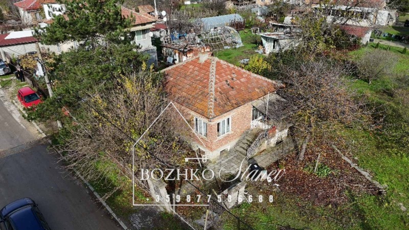 Продава КЪЩА, област Варна, гр. Долни чифлик • 42500 € / 83122.77 лв. • 68994735 1 — Holmes.bg Продава КЪЩА, област Варна, гр. Долни чифлик • 42500 € / 83122.77 лв. • 68994735 1