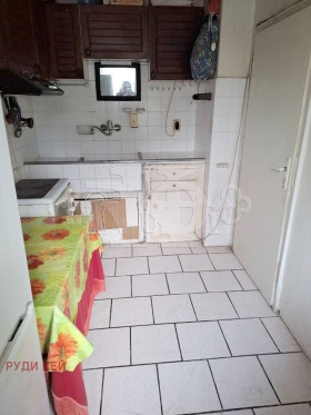 Обява Продава ЕТАЖ ОТ КЪЩА,град Варна, с. Тополи